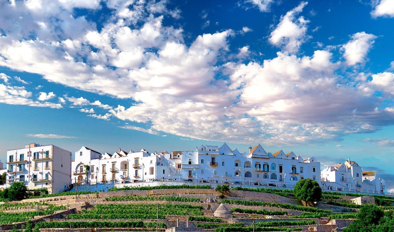 Navolte Trulli E Quiete Con Piscina Villa Locorotondo Exterior photo